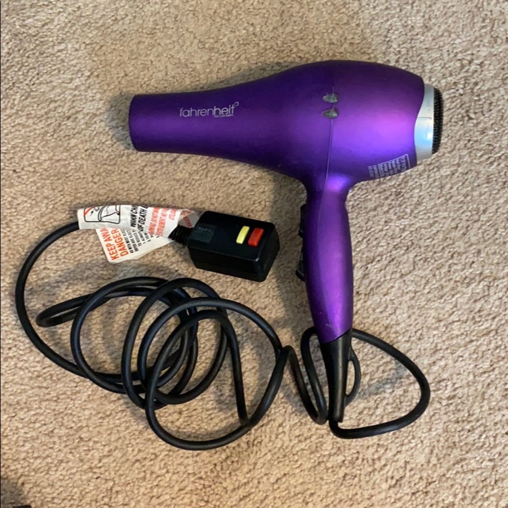Hair dryer